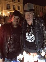 Axl Rose jokes about Bon Jovi with Fans in Marseille after AC-DC stade velodrome 13 05 2016