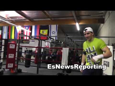 Egidijus Kavaliauskas boxing drill for hand eye coordination EsNews Boxing