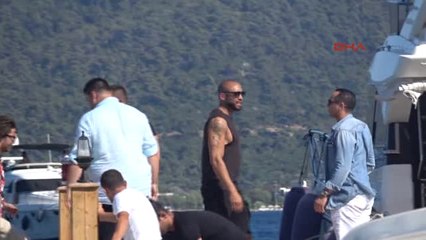 Bodrum Italyan Fenomen Vacchi Dj Performansıyla Bodrum'u Salladı