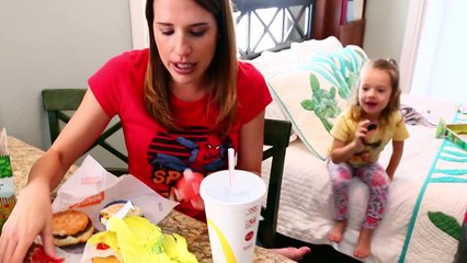 Descargar video: Bad Kids Steal McDonalds HAPPY MEAL PART 2 & Go To Jail POOL + McDonalds Drive Thru Prank