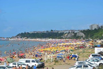 İstanbullular Şile Sahillerine Akın Etti! Zabıta Ekipleri Girişleri Durdurdu