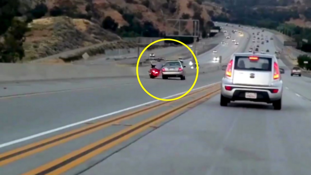 Road rage entre un motard et un automobiliste