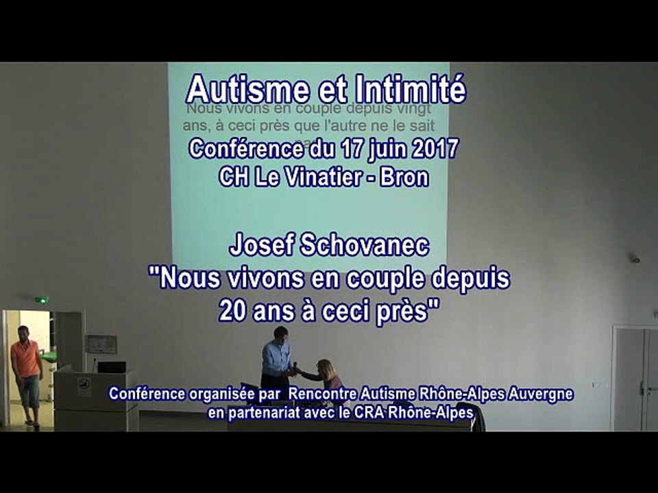 "Nous vivons en couple depuis 20 ans à ceci près" : Josef Schovanec