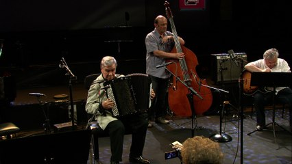 Marcel Azzola, Patrice Caratini et Christian Escoudé : Les feuilles mortes