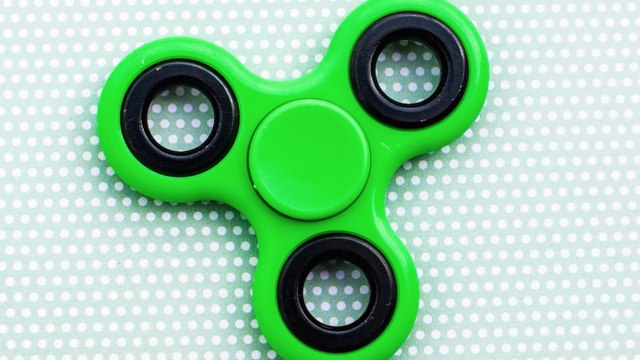 Parents Beware: Fidget Spinners Aren’t Safe for Your Kids