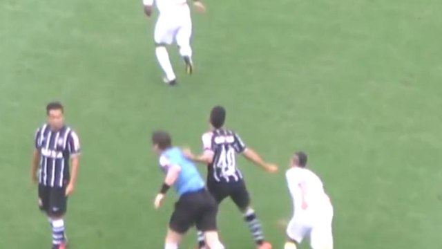 Gol, chapéu e confusões! Relembre lances de Petros no Brasileirão