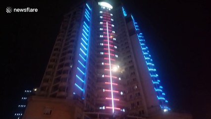 Giant thermometer on residential building in southern China