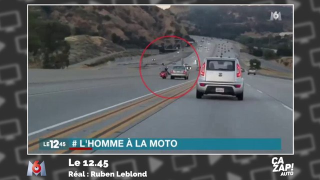 Une altercation entre une moto et une voiture qui tourne mal