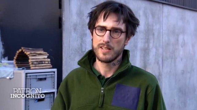 Patron Incognito : Le patron ému face à la touchante histoire d'un de ses employés (Vidéo)