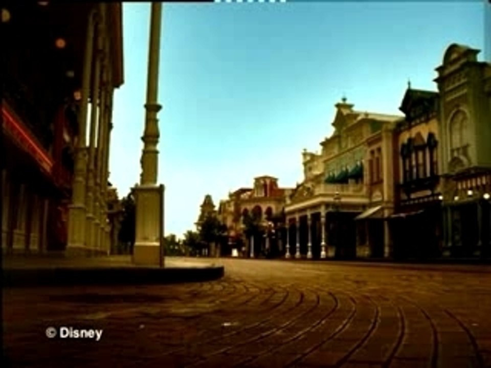 Pub disneyland roi lion 2004(30 sec)
