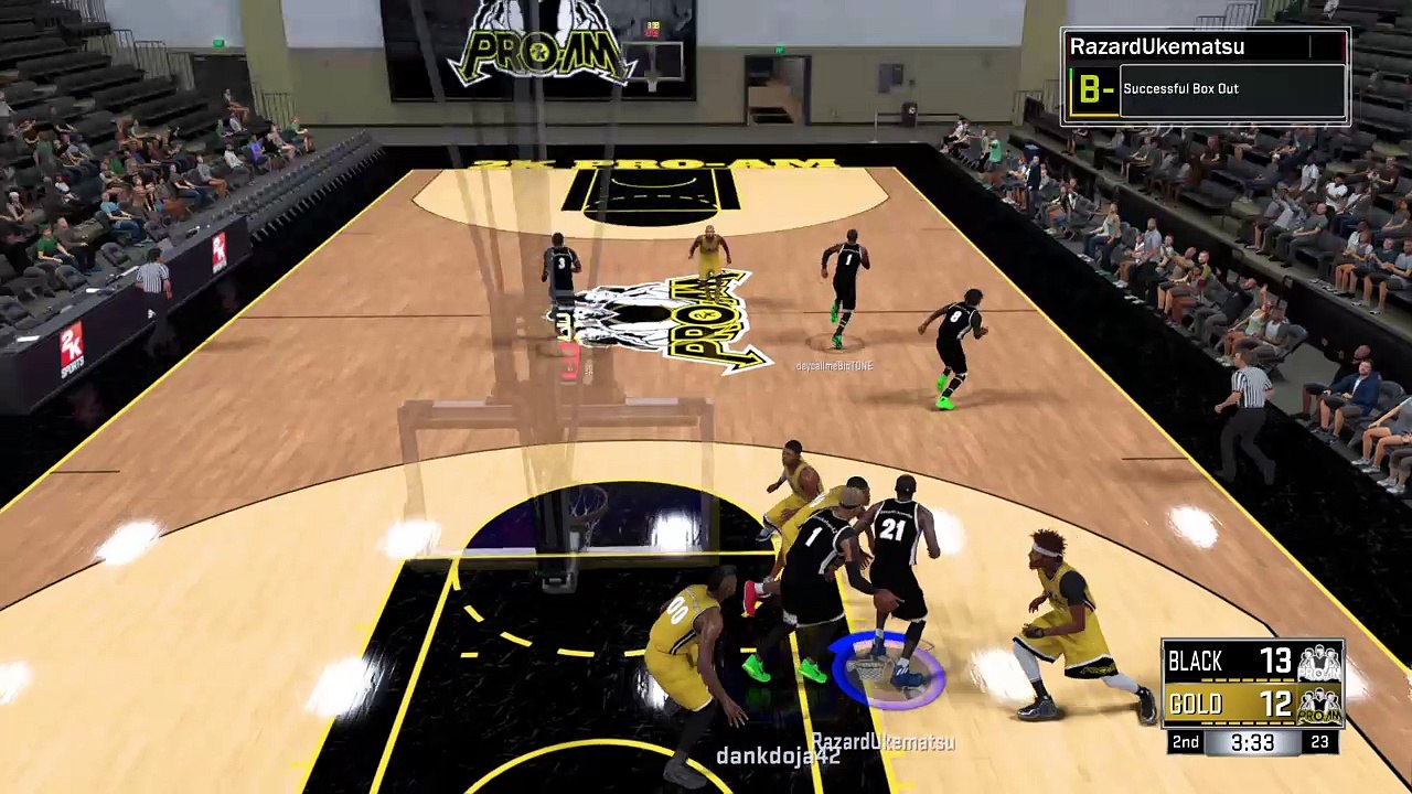 NBA 2K17 Dunk step over