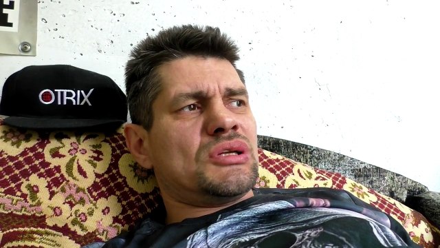 Зажравшийся блоггер Ютуба