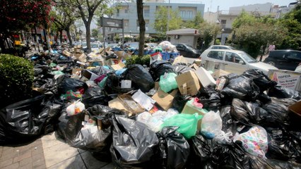 Grecia: continua la protesta dei netturbini