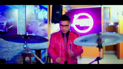 Music video for Por Este Pechito (Video Oficial) performed by Grupo Delirios.