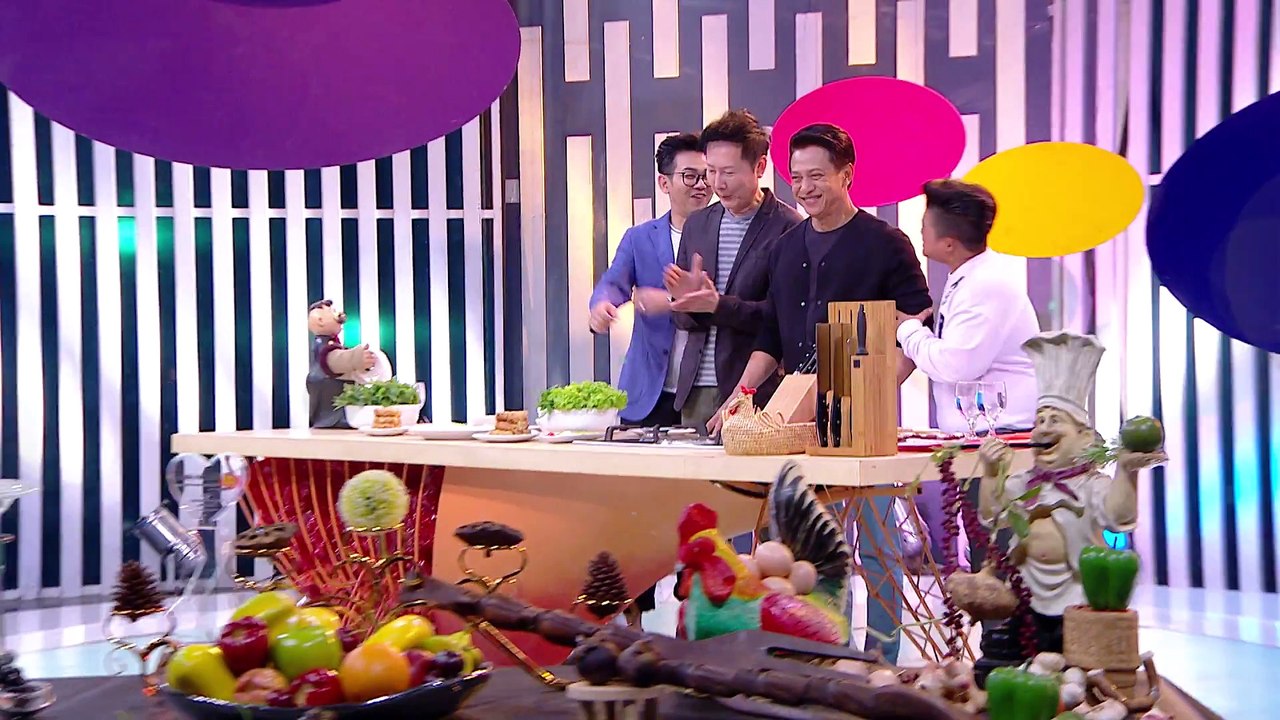 แหนมเนือง ร้านคู่แฟดแหนมเนือง จ.มุกดาหาร  23 มิ.ย.60 (1/2) ครัวคุณต๋อย