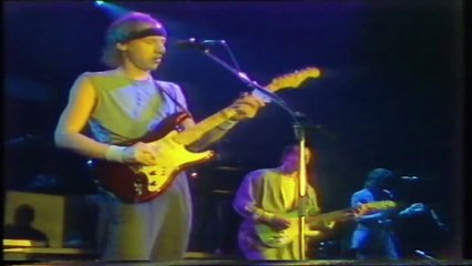 Dire Straits - So Far Away [Wembley -85 - HD]