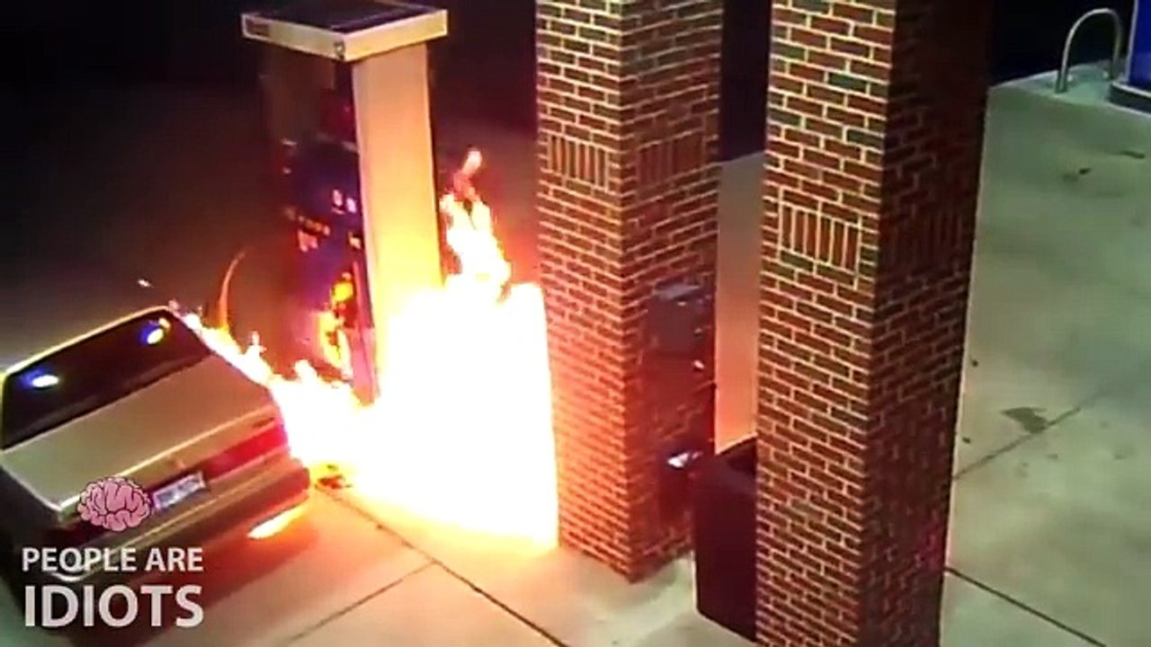 WHEN DRIVERS GO FULL RETARD 2 (WARNING  GRAPHIC!!!)