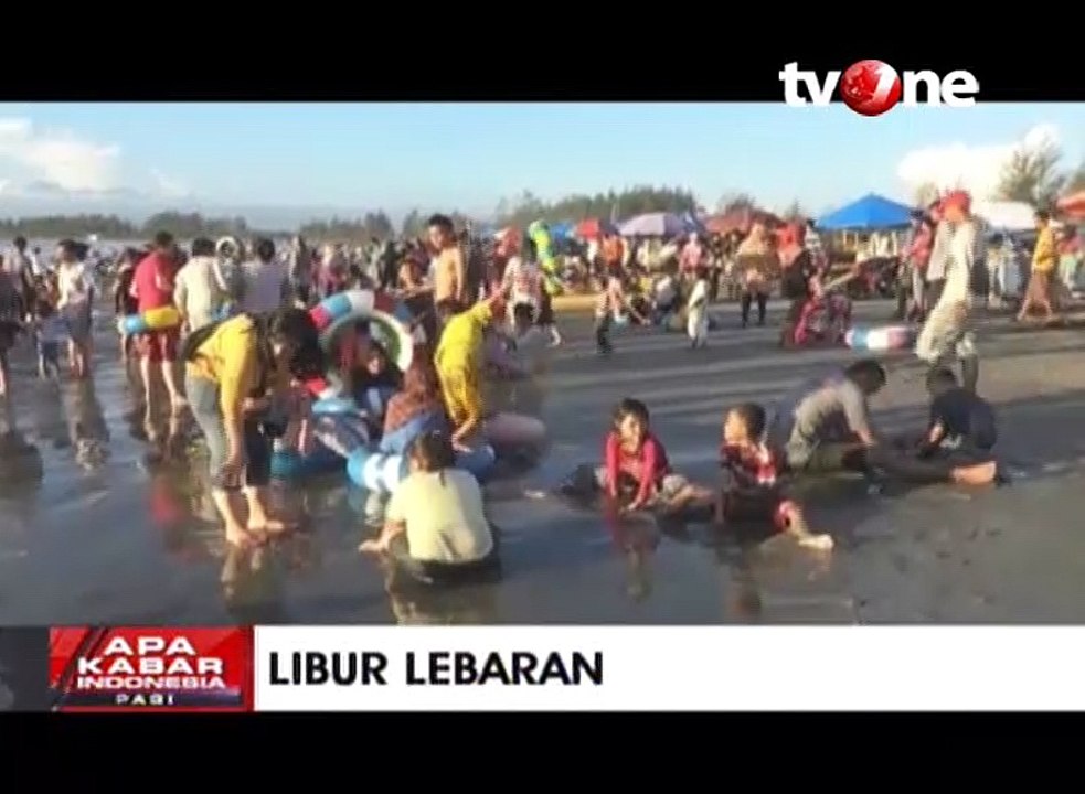 Wisata Pantai Zakat Ramai Dipadati Warga