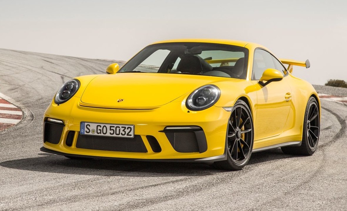 2018 Porsche 911 GT3 VS Dodge Challenger Srt