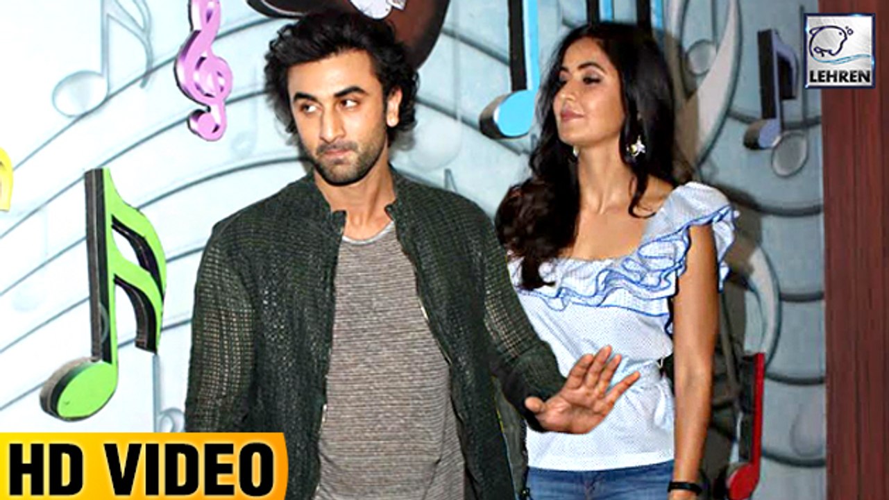 Ranbir Kapoor Avoids Katrina Kaif While Clicking Pictures During Jagga Jasoos Promotion