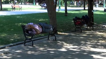 İstanbul'da Kavurucu Sıcaklar Vatandaşları Bunalttı