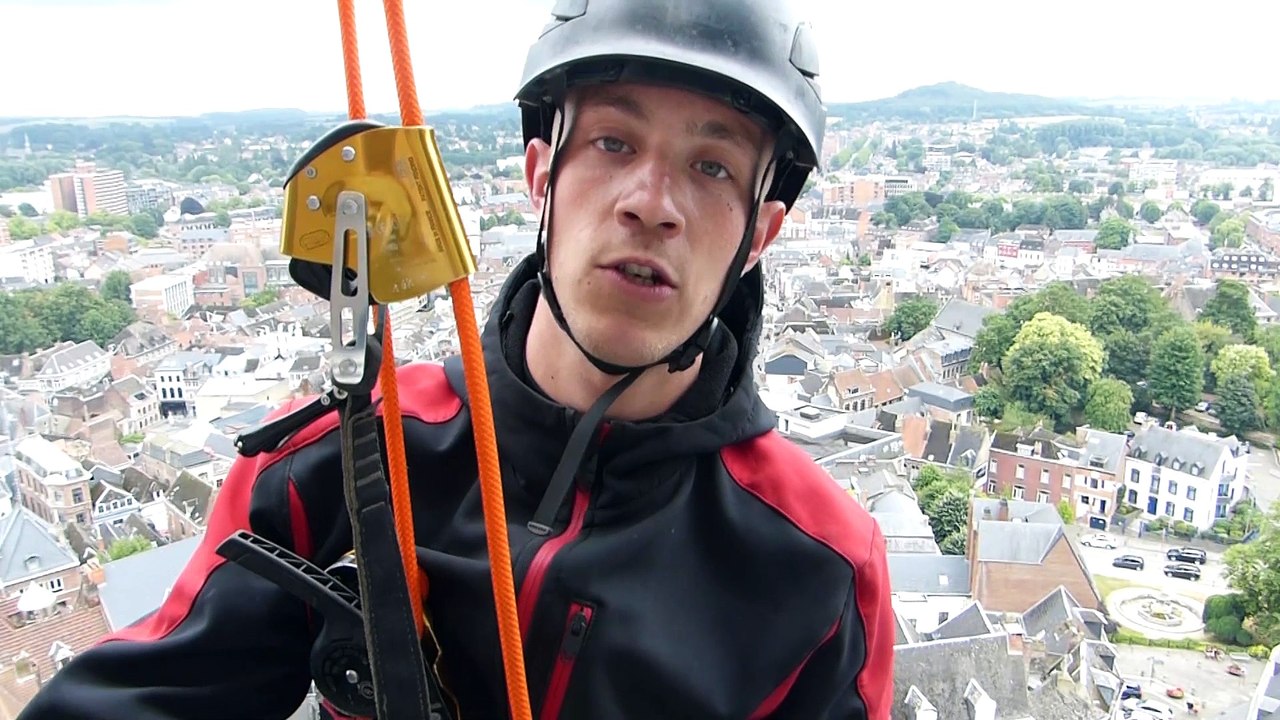 Gilles voltige autour du Beffroi