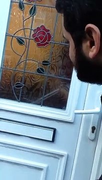 A Muslim in London Set an Example for Muslims