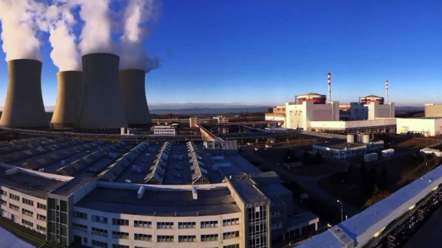Nuclear Power Plant Holds Bikini Contest for Intern Applicants