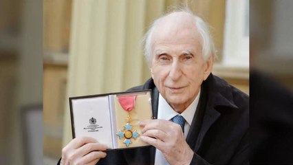 Download Video: Paddington Bear creator Michael Bond dies aged 91