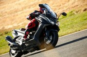 Nuevo KYMCO AK 550: así se mueve el anti T-Max