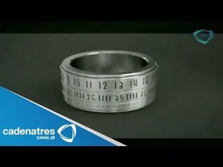 Reloj anillo da la hora mediante luces led