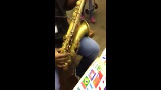 Black Pepole singing Pakistan National Anthem on Metro Train Stop