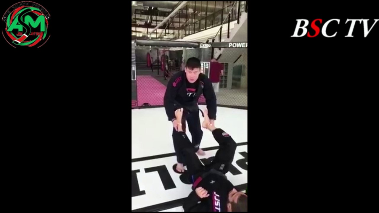 [Marcos Tulio's BJJ] #2 Drilling movement of 'Passing the Guard - Knee on the Belly'