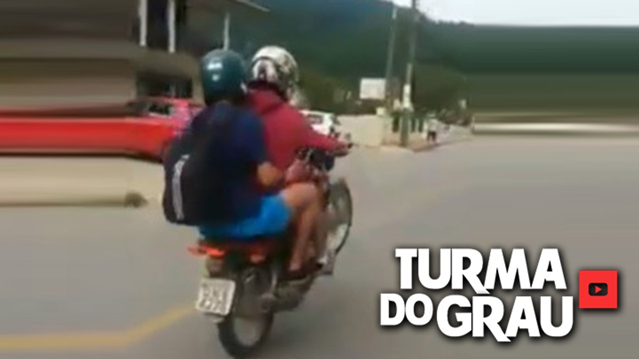 Tombos de Motos Engraçados - 2017 #PARTE 2 CAPOTE DE MOTOS NO GRAU