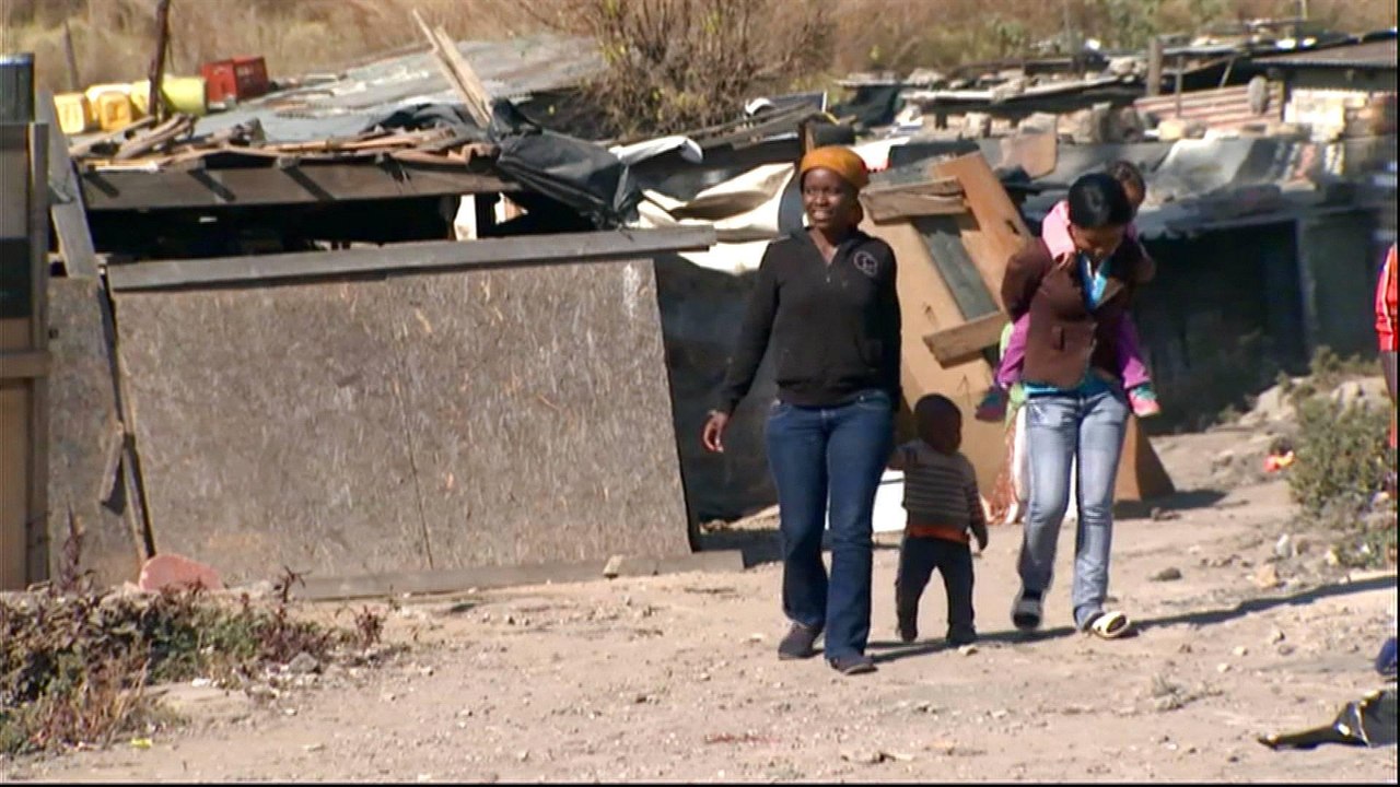South Africa: Government enforces eviction of illegal settlements