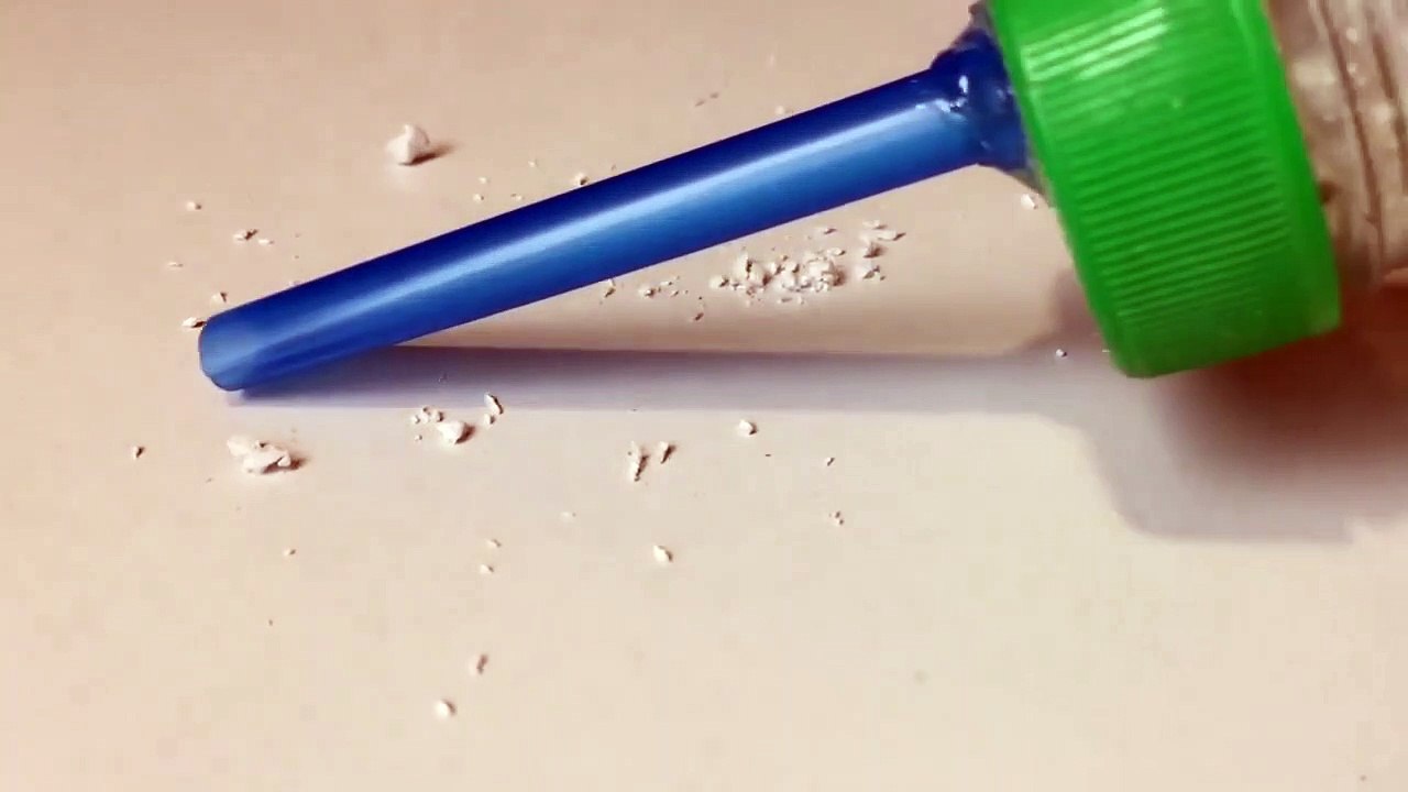 Amazing idea - How to Make a Mini Vacuum Cleane...