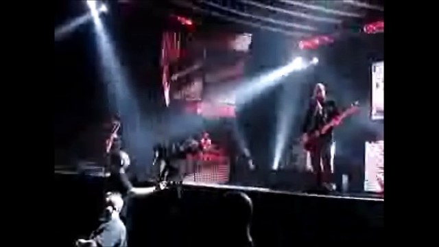 Muse - Assassin, Geneva Arena, 12/05/2006