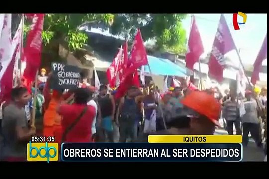Obreros se entierran tras quedarse sin trabajo en Iquitos