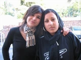 Unies cOmme les doigts de la main...