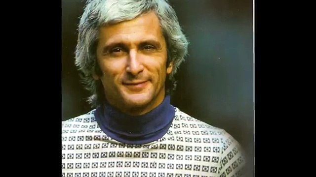 L'amour fait passer le temps de Marcel Amont chanter par Pascal