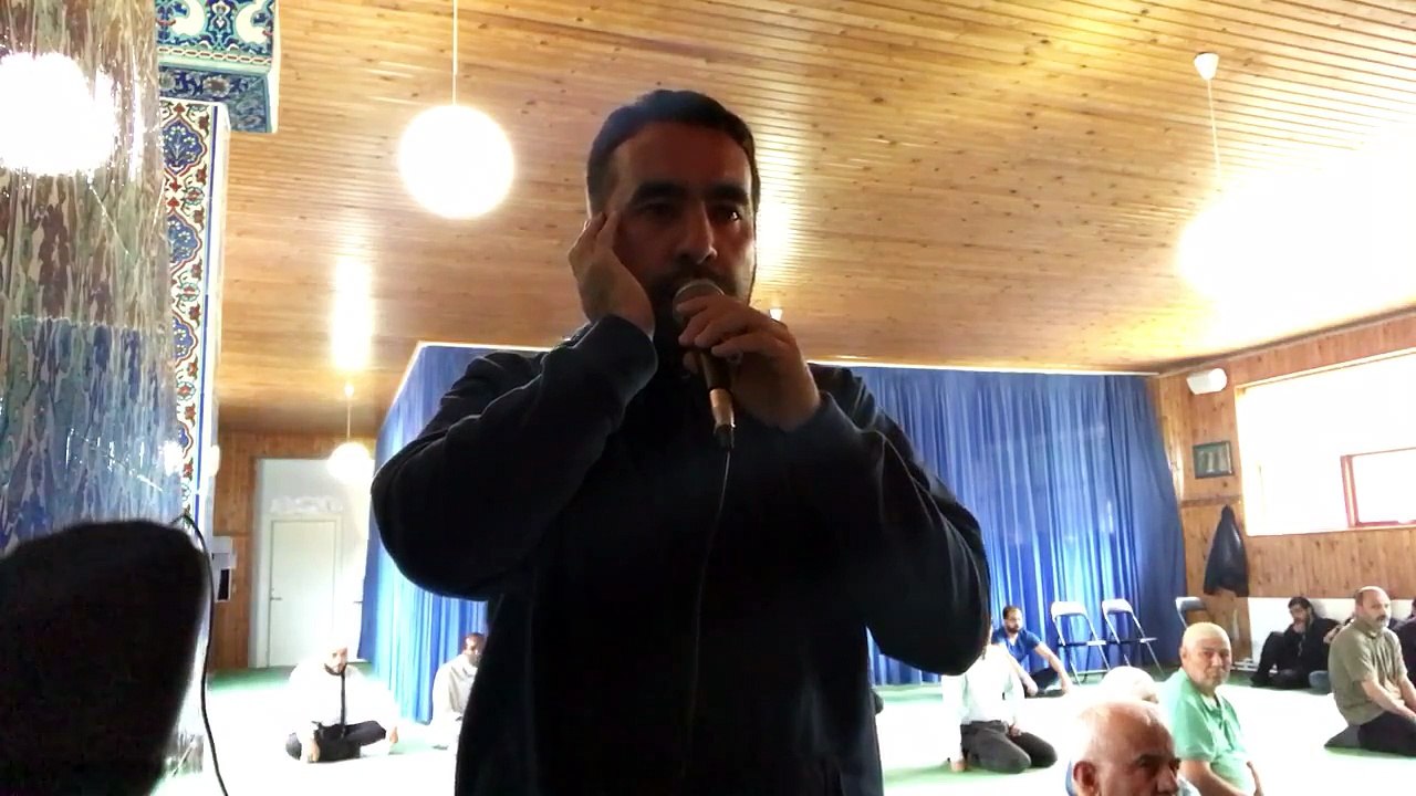 Medine makami ezani Muhammedi. Muezzin Hafiz Metin Demirtas. Medine ezani. Medine ezani dinle. Medine ezani indir. Medine ezani izle. Medinenin yanik sesi. Medine müezzini makami. Sheikh Essam Bukhari. Azan Madinah. Adhan Madinah. Farum Camii. 4/6 - 2017