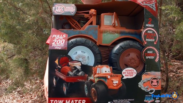 T REX DINOSAUR CHASE & CARS TOY HUNT! Disney Pixar Cars 3 Lightning McQueen Surprise Toys