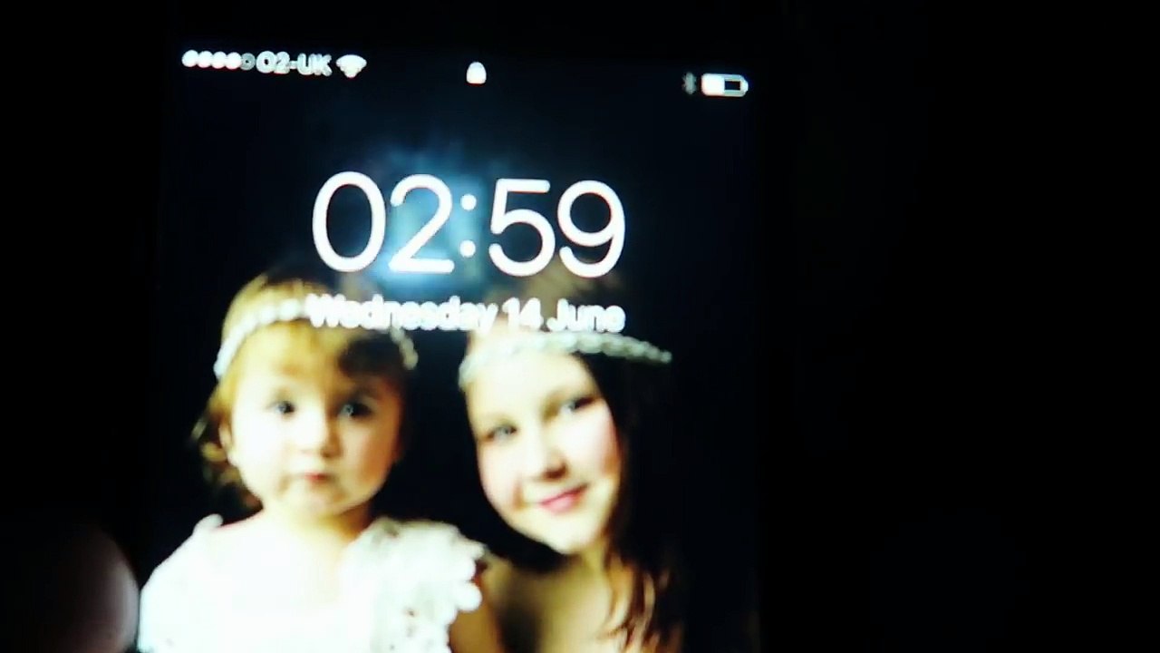 DO NOT TALK TO SIRI AT 3AM!! OMG SO SCARY!!