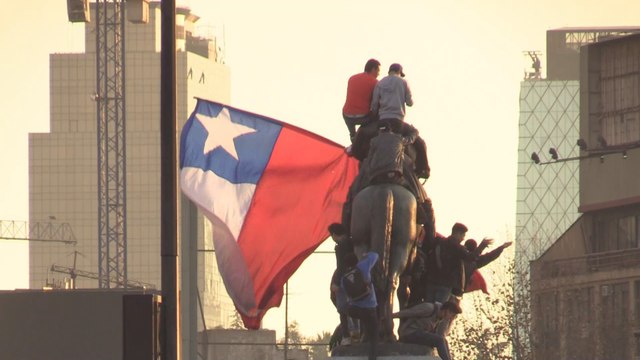 Chilenos celebran el paso a la final de La Roja en la Copa Confederaciones