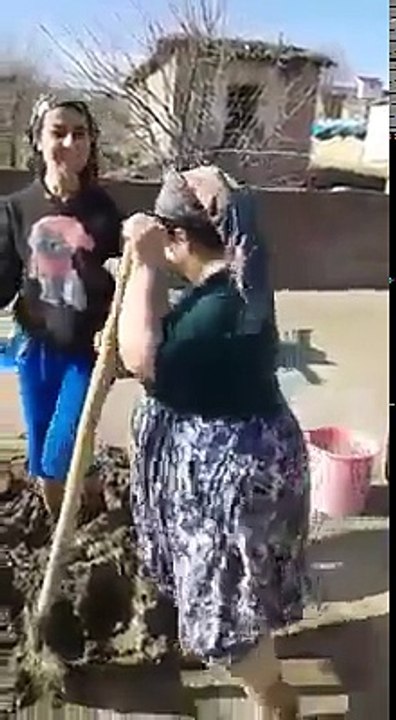 العيالات المغربيات الحرات مع موسيقى شعبية