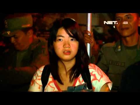 IMS - Warga Green Garden tetap beraktivitas di tengah banjir