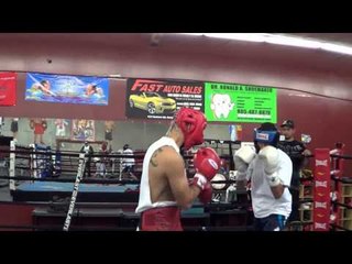 look what brandon rios mom did to donald leary EsNews Boxing