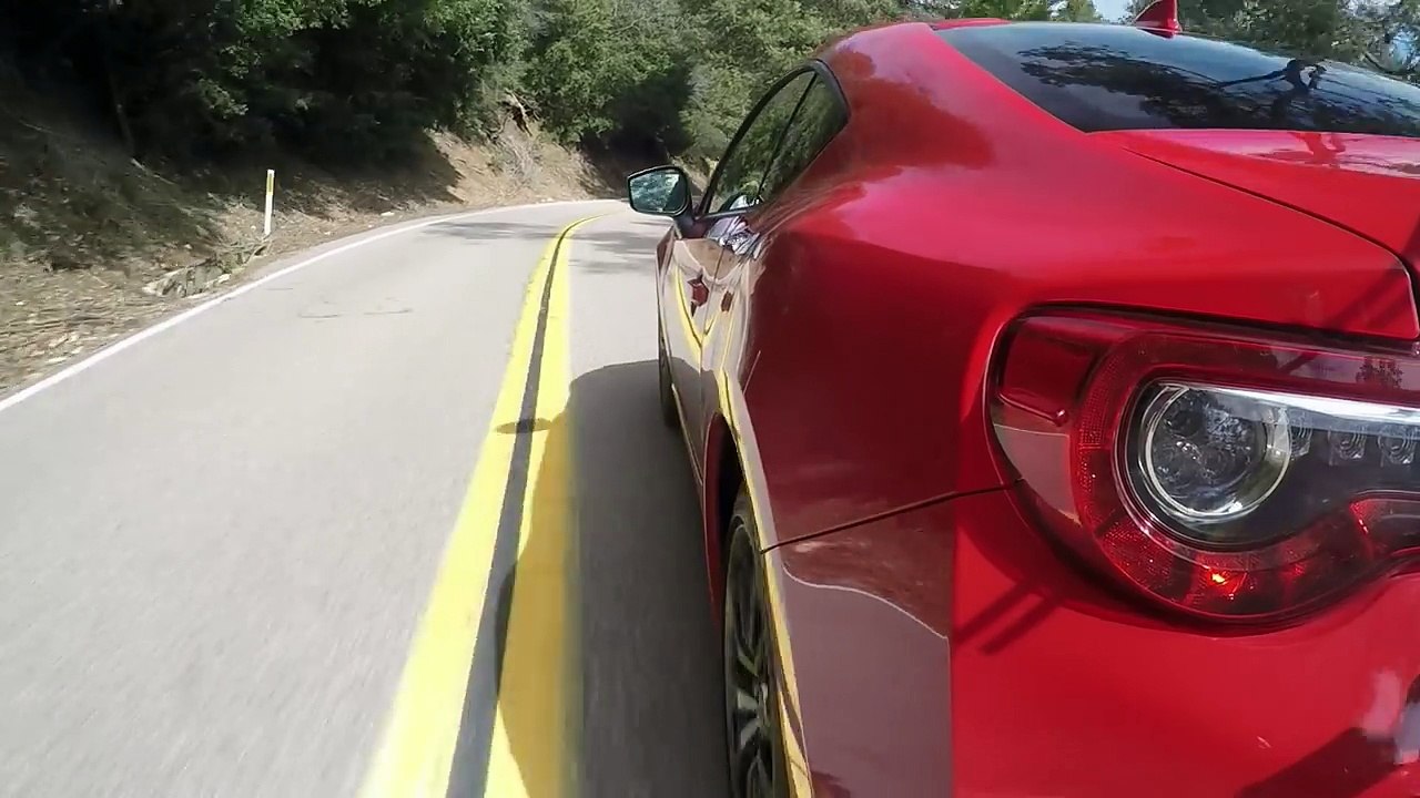 2017 Mazda MX 5 Miata RF vs. 2017 Toyota 86 Head 2 Head Ep. 89