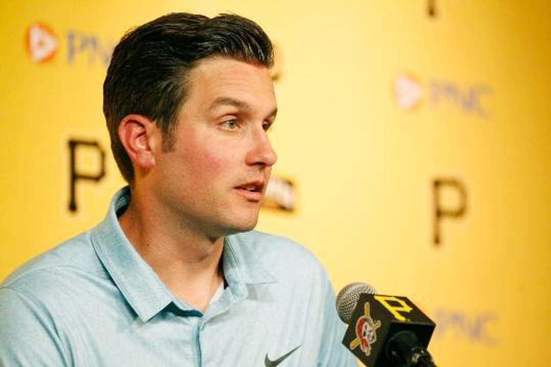 Umpire John Tumpane recounts stopping woman from jumping off bridge