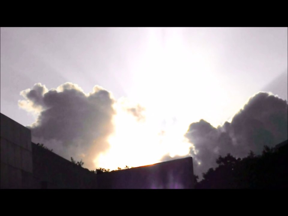 [MP4 1080p] Flying Horses Caught on Tape. Strange Creatures Flying_ What Is It_ Angels, Demons or Aliens_